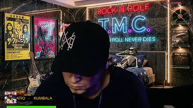 chino_roz Webcam-Show