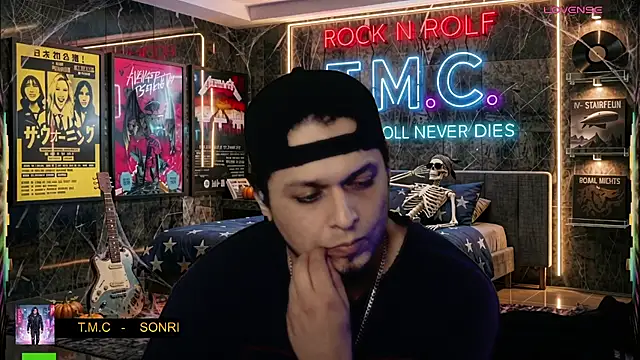 chino_roz webcam show