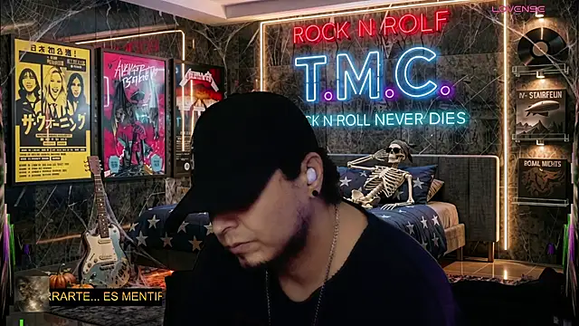 chino_roz webkamerás műsora