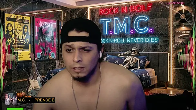 chino_roz Webcam show