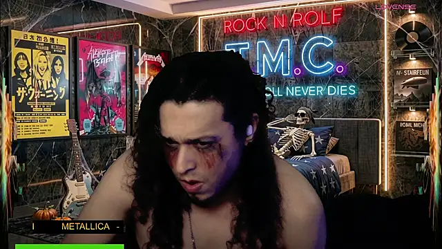 chino_roz Show in webcam
