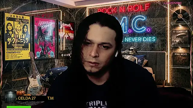 Show modela chino_roz na web-kameri