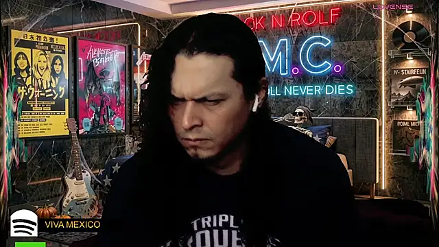 chino_roz Show Webcam