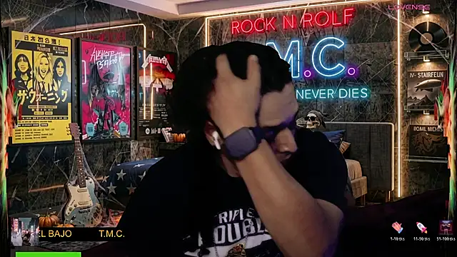 chino_roz Show Webcam