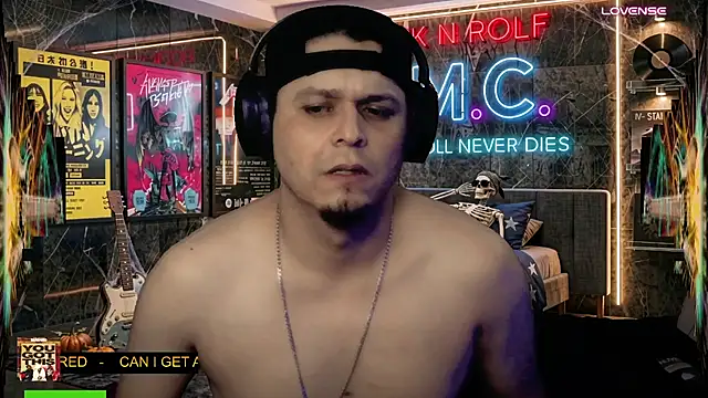 chino_roz Show Webcam