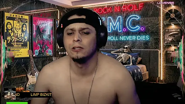 chino_roz Webcam show