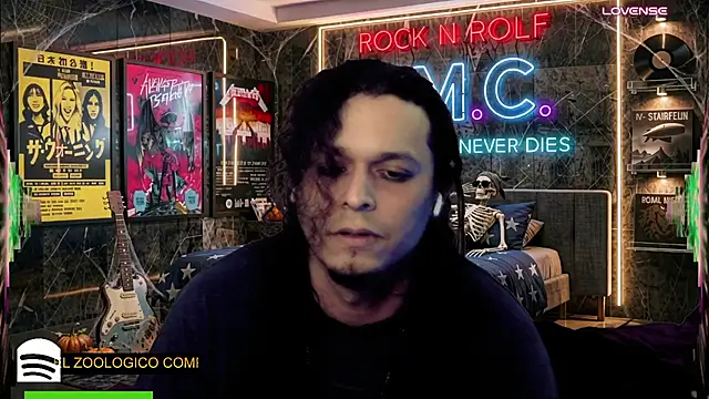 הופעת וובקאם של chino_roz