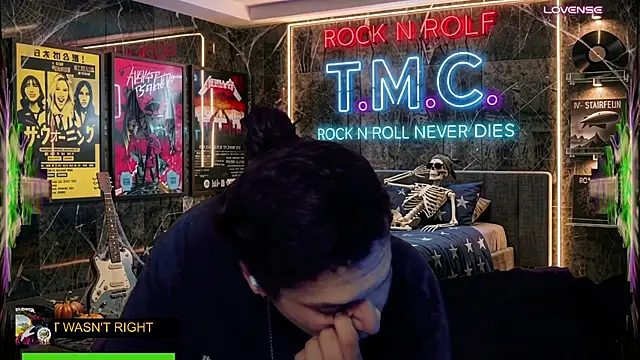 chino_roz 在線直播表演