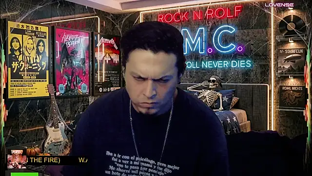 chino_roz Webcam show