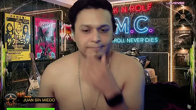 chino_roz – webcam-show
