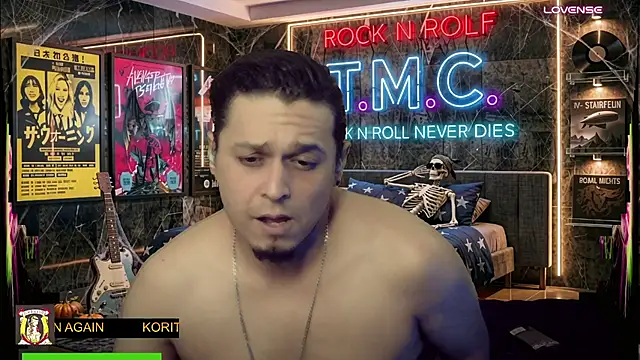 chino_roz Show Webcam