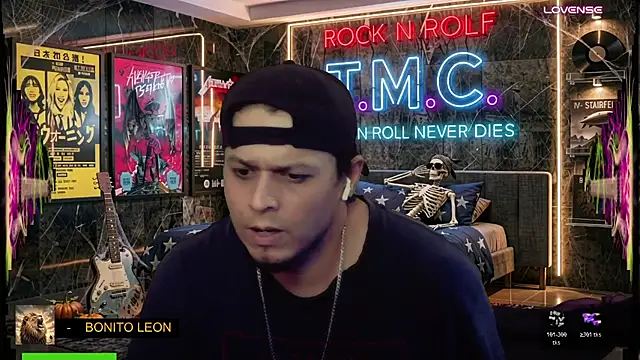 Živý XXX chat chino_roz