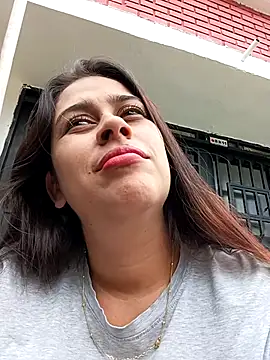 Latina_sexy1's Webcam Show