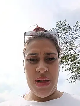 הופעת וובקאם של MariBelle1