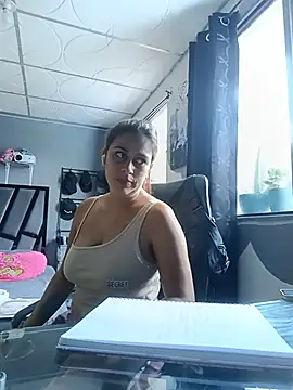 MariBelle1 Show in webcam