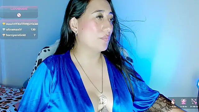 carolinalovee69 Adlı Modelin Web Kamerası Şovu