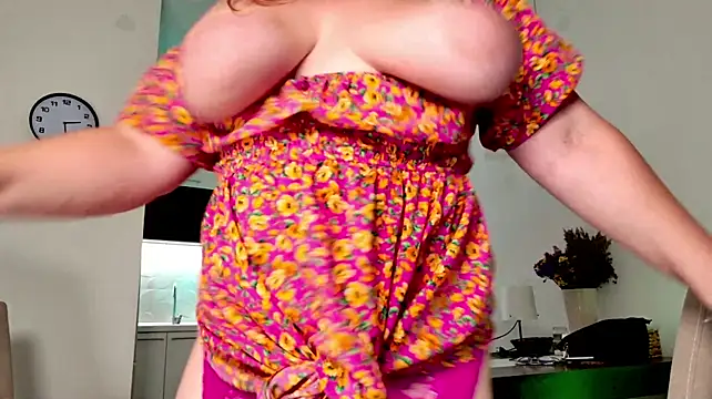 UrSexyMilf Webcam-Show