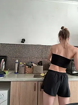 LeyaJohnson's Live XXX Chat
