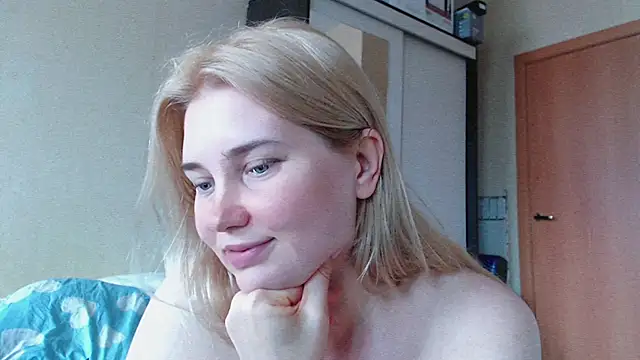Chat +18 de mmmPinUpGirl ao vivo