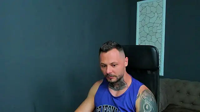 BrianHunts: вебкам-шоу