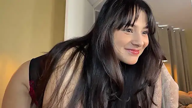 xSelena Show in webcam
