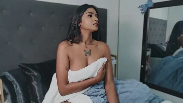 Delilah_Blazee 라이브 XXX 채팅