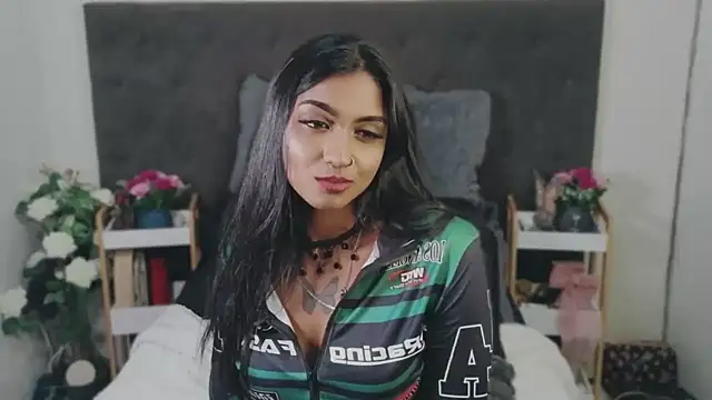 Delilah_Blazee 라이브 XXX 채팅