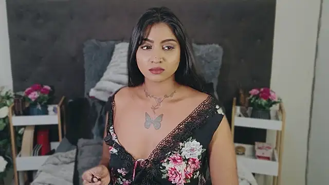 XXX chat uživo modela Delilah_Blazee