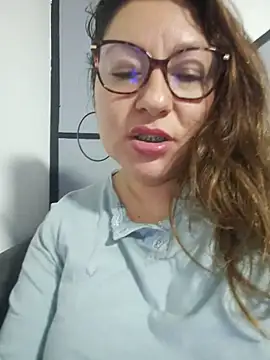 Chatroom XXX en direct de sakotodika