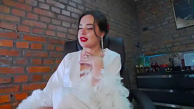 MistressMilana's Live XXX Chat