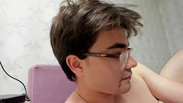 jame_flow – webcam-show