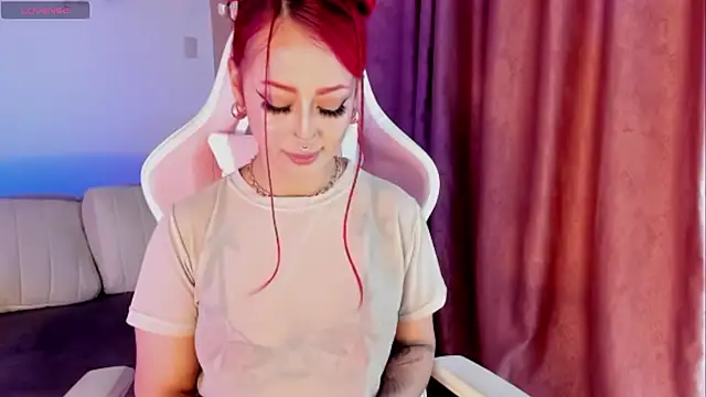 Mia-Bloom webcam show
