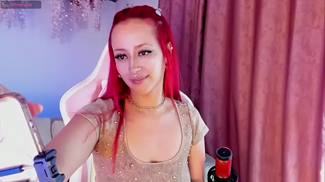 Mia-Bloom webcam show