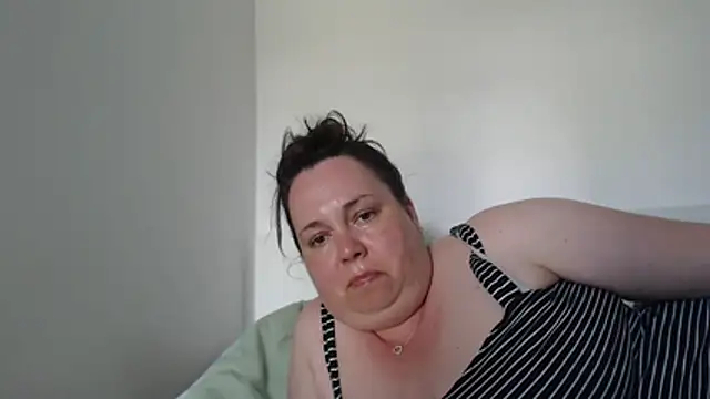 Chat +18 de WendyRhoades ao vivo