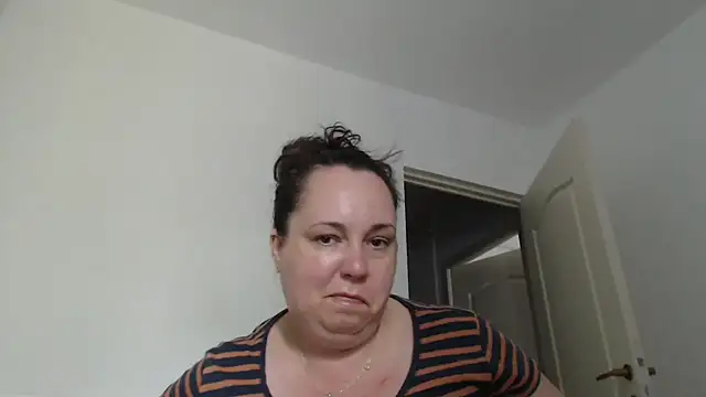 Chat +18 de WendyRhoades ao vivo