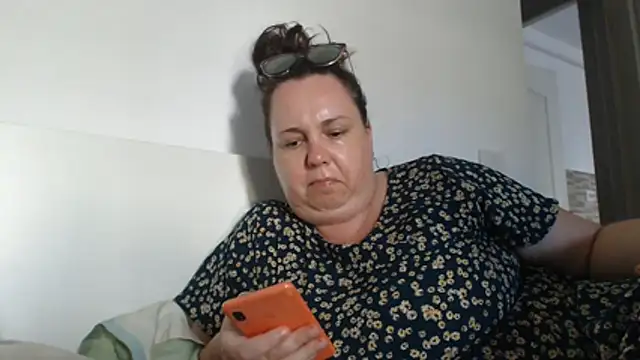 WendyRhoades Adlı Modelin Canlı XXX Sohbeti