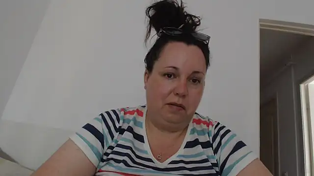 دردشة WendyRhoades الجنسية المباشرة