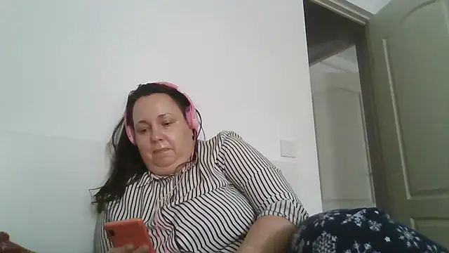 WendyRhoades Adlı Modelin Canlı XXX Sohbeti