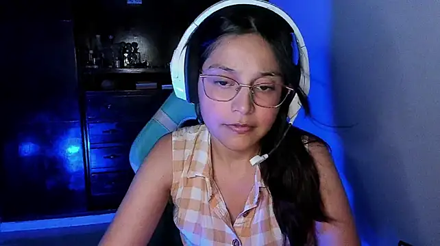Little_Lisy Adlı Modelin Canlı XXX Sohbeti