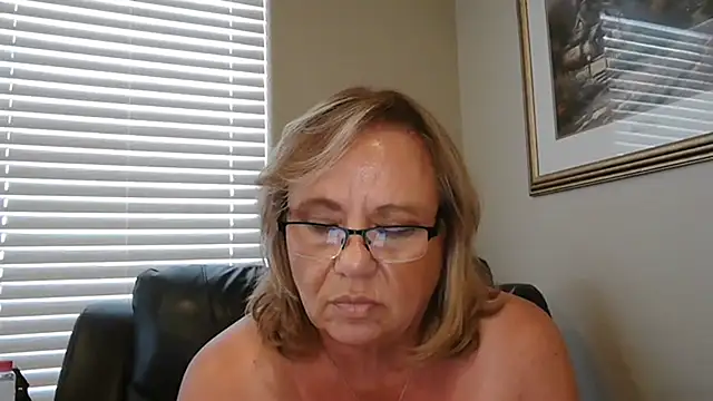BustyAnnie's Webcam Show