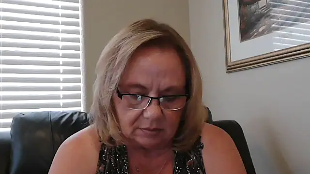 BustyAnnie's Webcam Show