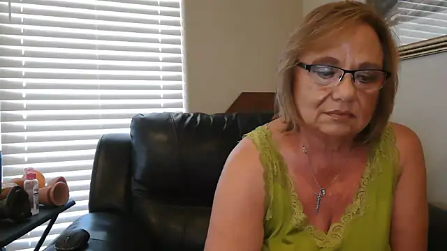 BustyAnnie's Webcam Show
