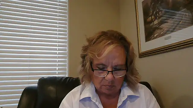 BustyAnnie's Webcam Show