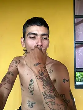 sorry-mom69's Webcam Show