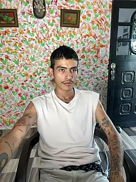sorry-mom69 Adlı Modelin Web Kamerası Şovu