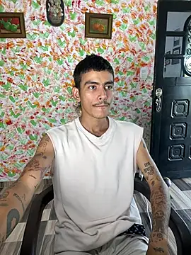 sorry-mom69's Webcam Show