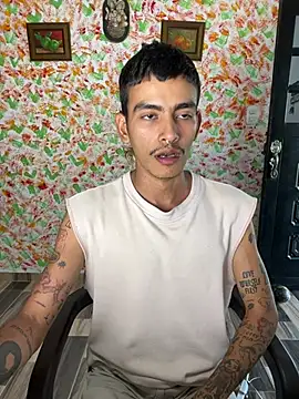 sorry-mom69's Webcam Show