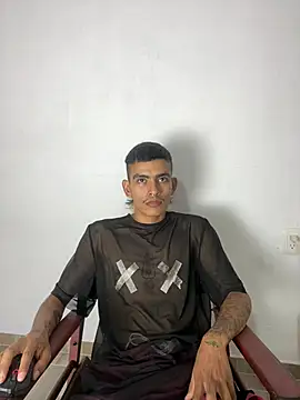sorry-mom69's Webcam Show