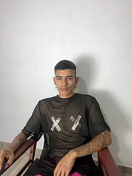 sorry-mom69's Webcam Show