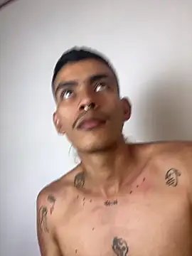 sorry-mom69 Webcam-Show